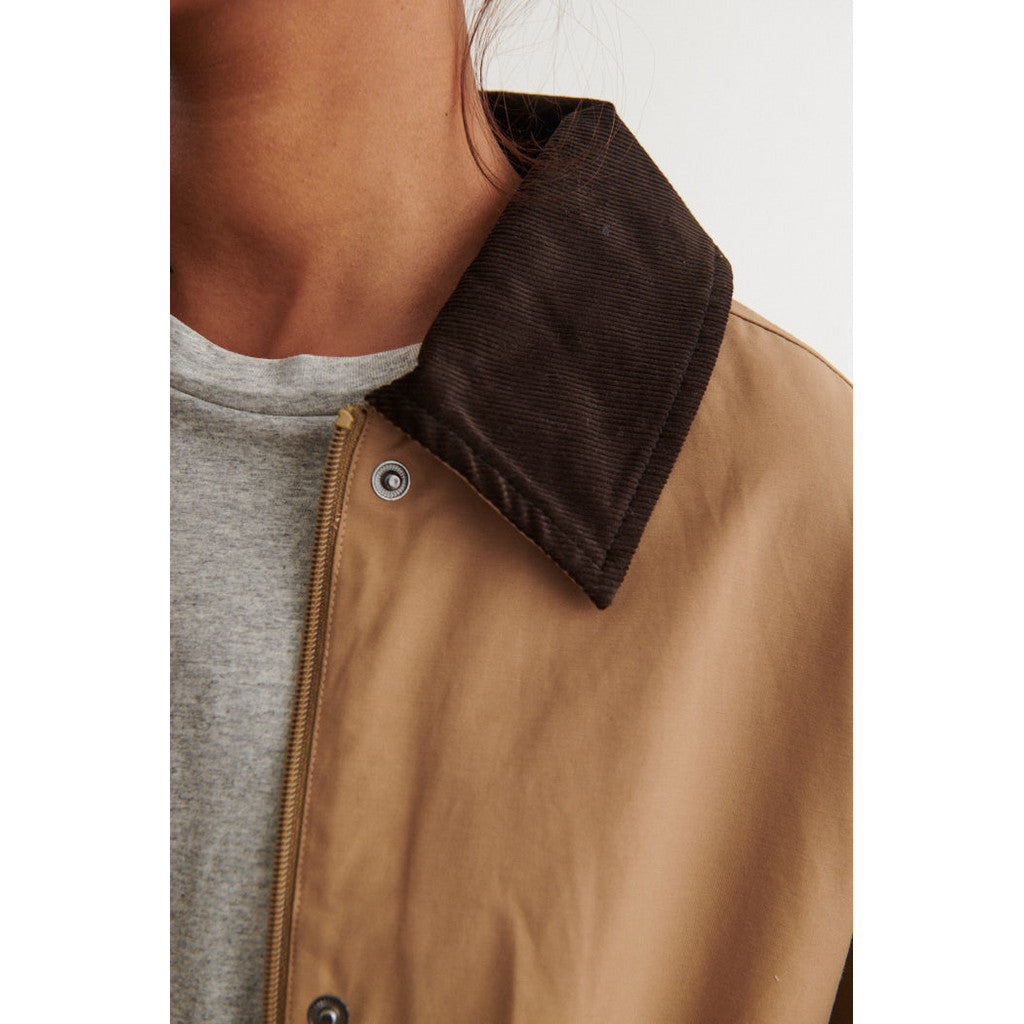 BASIC APPAREL - LIN JAKKE SEPIA TINT