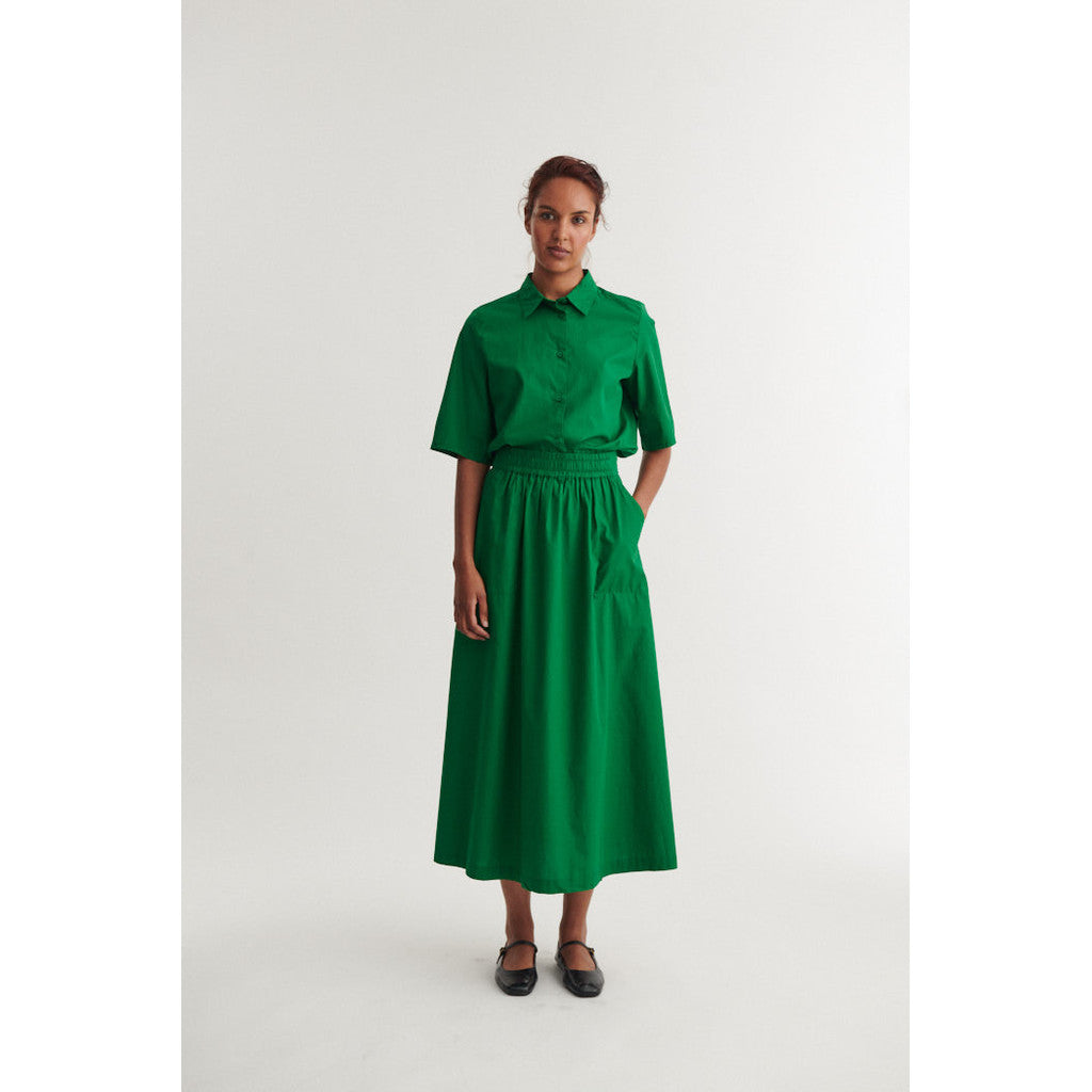 BASIC APPAREL - SILJE SS SKJORTE ABUNDANT GREEN