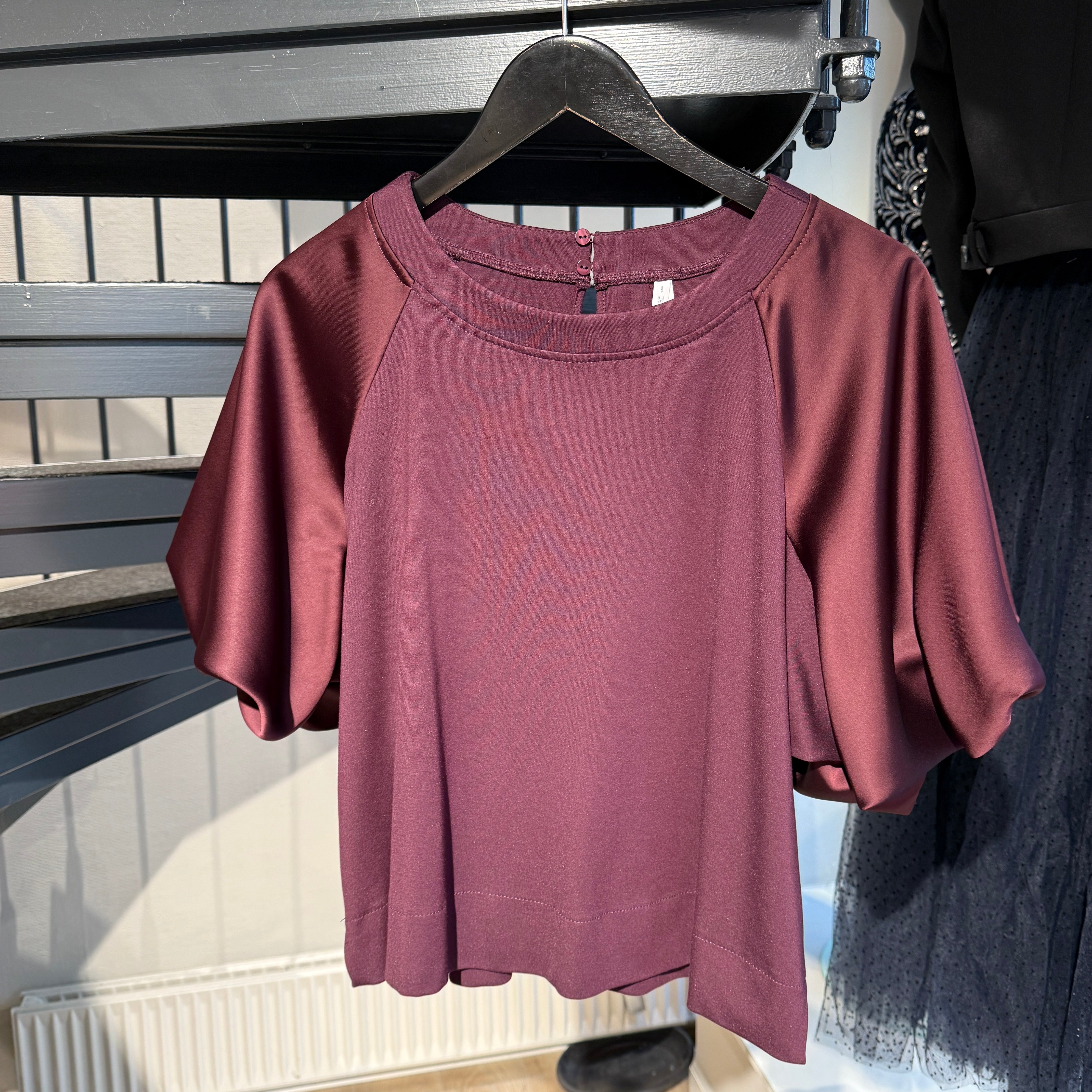 IMPERIAL - FI35 BLUSE BALLON ÆRME PRUGNA