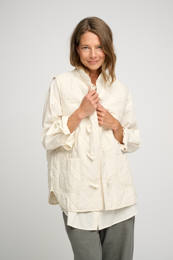 MOSHI MOSHI - MEADOW QUILTED VEST NATURAL