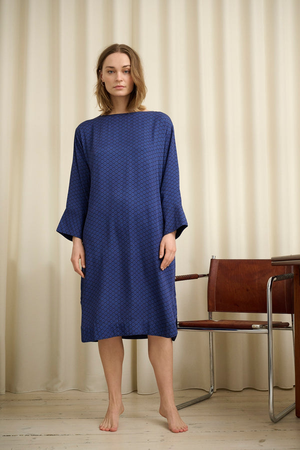 MOSHI MOSHI - BEYOND SILKY KJOLE NAVY/BLUE