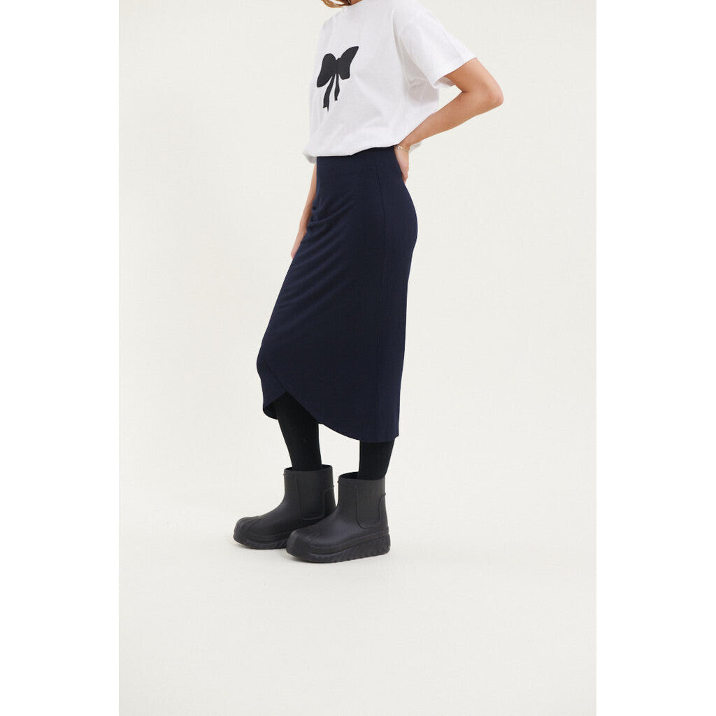 BASIC APPAREL - CALA NEDERDEL SORT