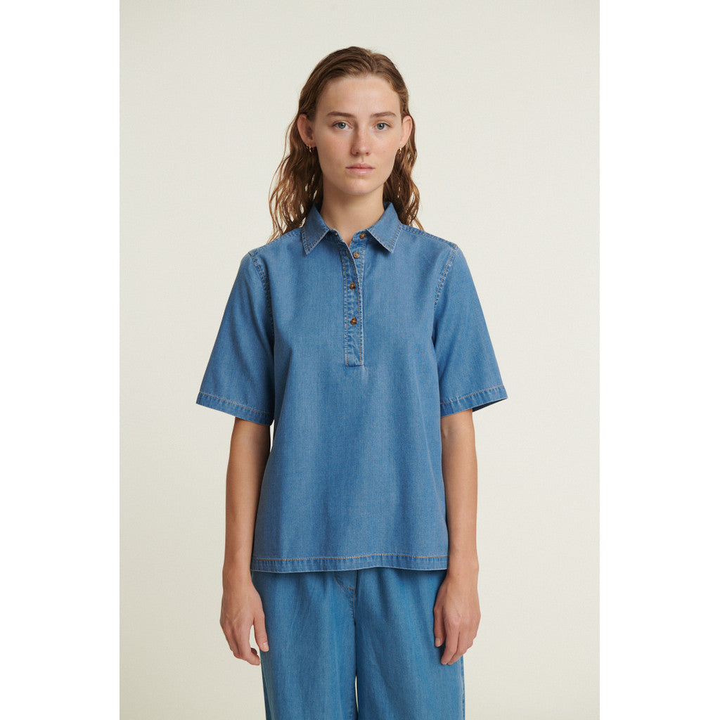 BASIC APPAREL - BINE POLO BLUSE LIGHT BLUE