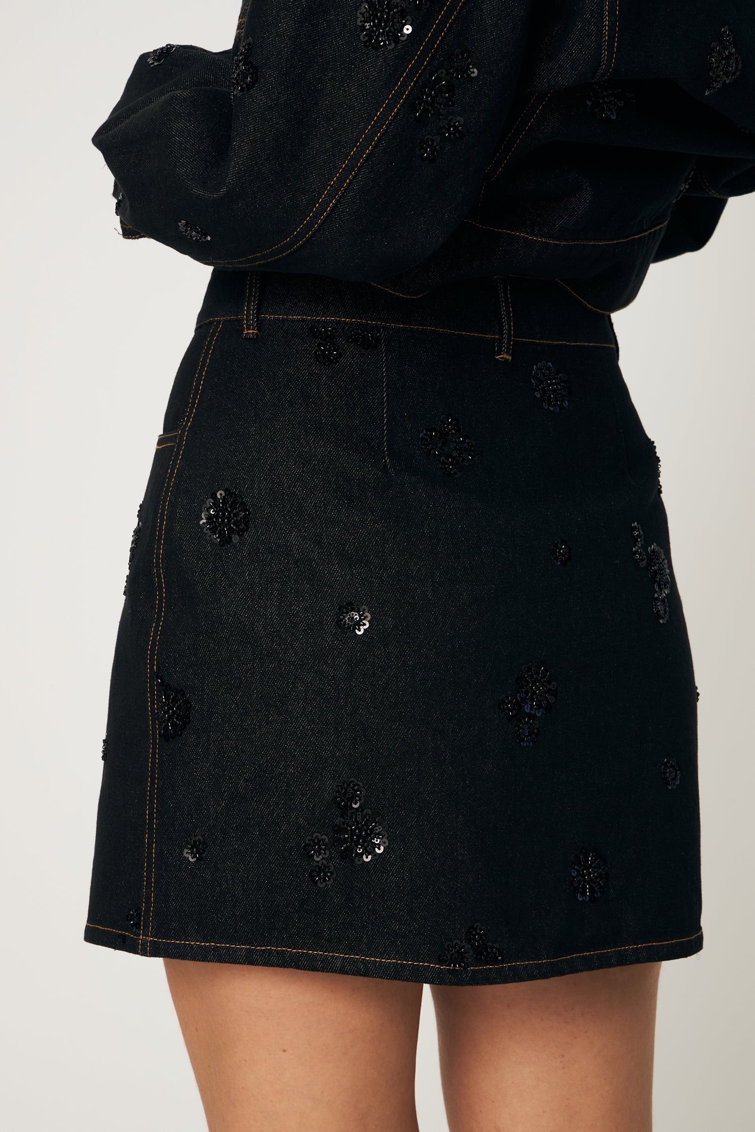 CRÂS - PEARLY NEDERDEL FADED BLACK