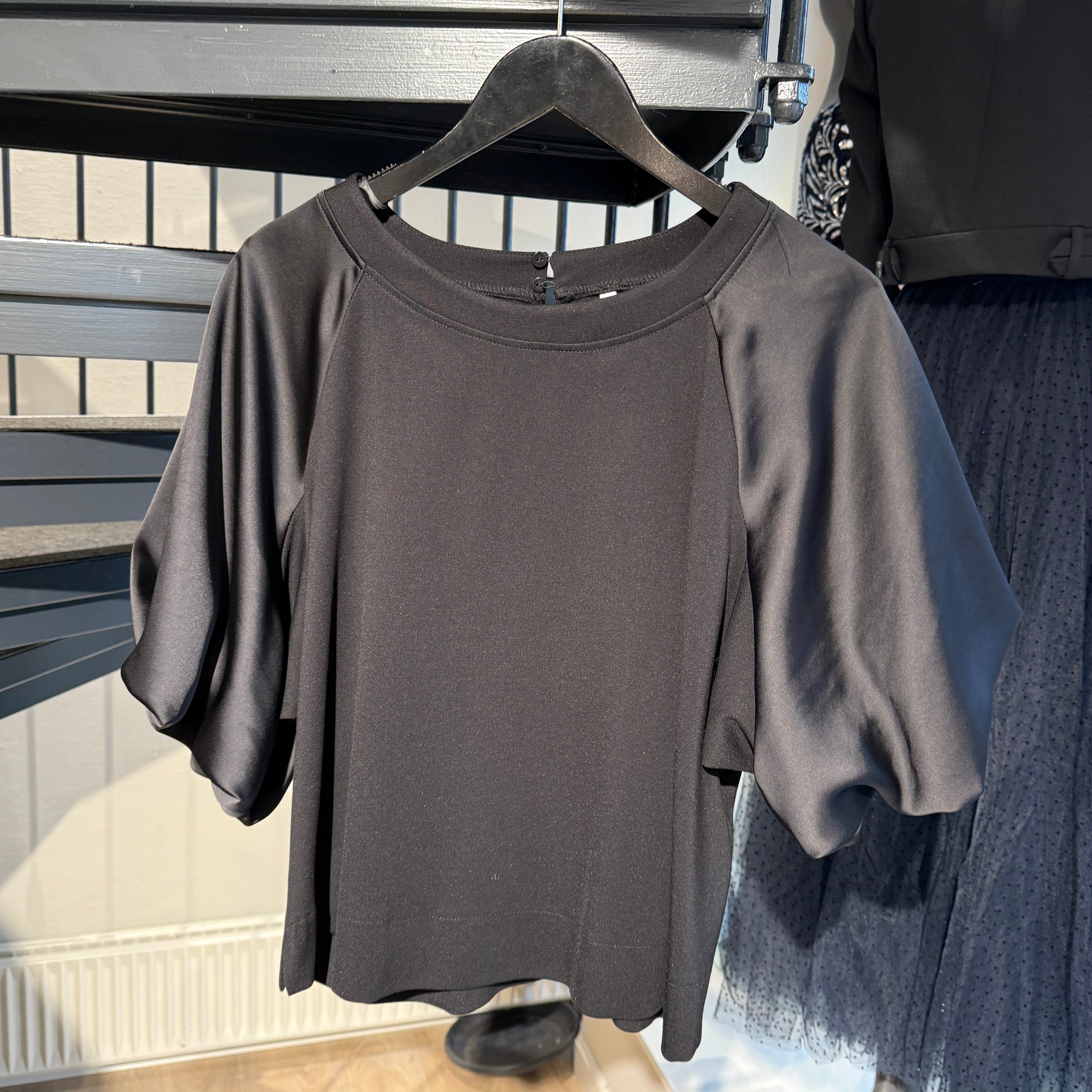 IMPERIAL - FI35 BLUSE BALLON ÆRME NERO