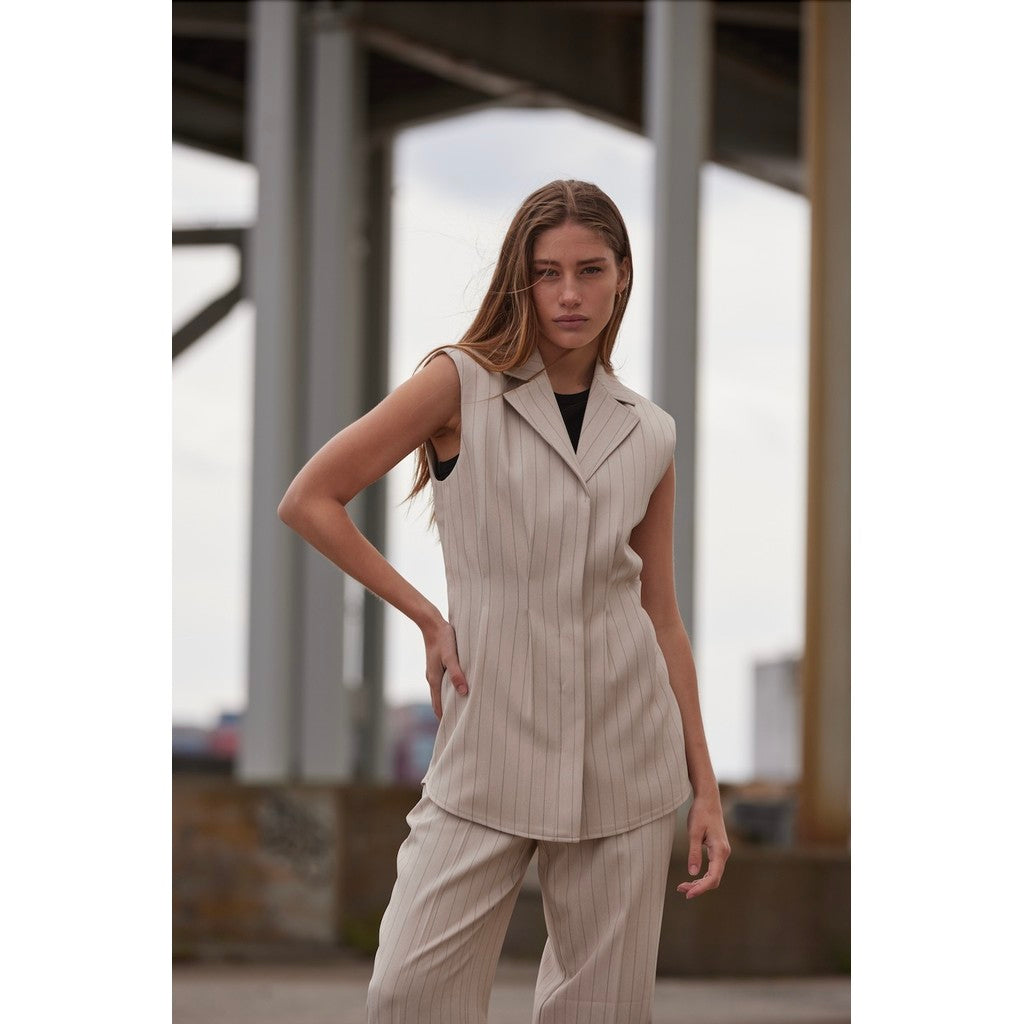 BRUUNS BAZAAR - URWA VEST LIGHT GREY STRIPES